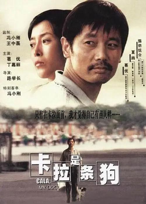 梅根·福克斯挺大肚做产检 老公抱儿子陪伴在旁 2013-11-27 当地时间11月26日，加州比弗利山庄，梅根·福克斯出现在医院门口，来找她的医生进行产检，陪同她前来的丈夫布莱恩·奥斯汀抱着他们14个月大的儿子Noah站在一旁。
